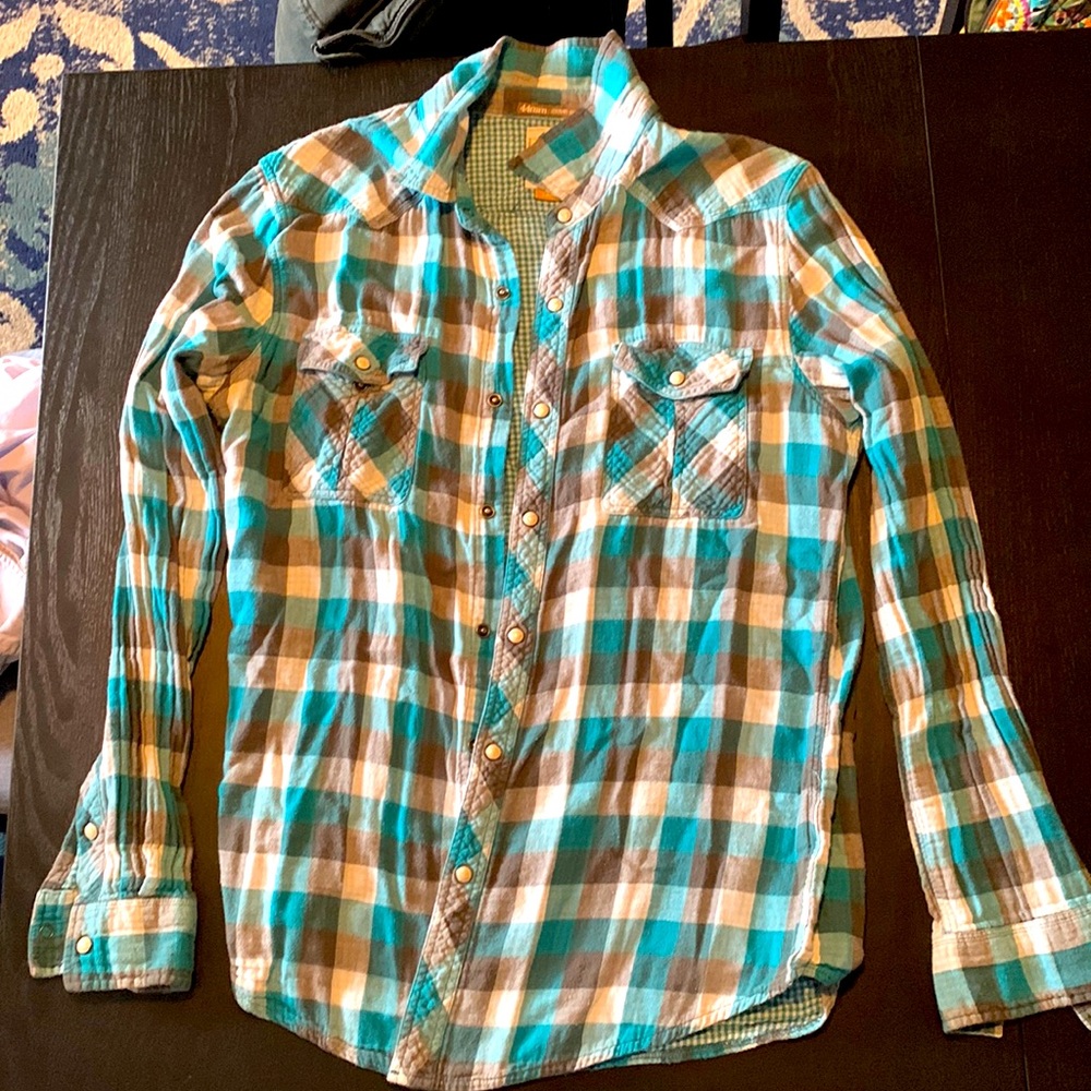 Blue/grey/white plaid men’s button-down, size large